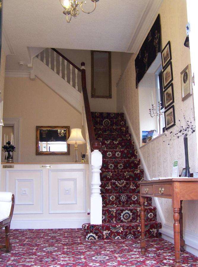 The Carmen Guesthouse (Adults Only) Llandudno Bagian luar foto